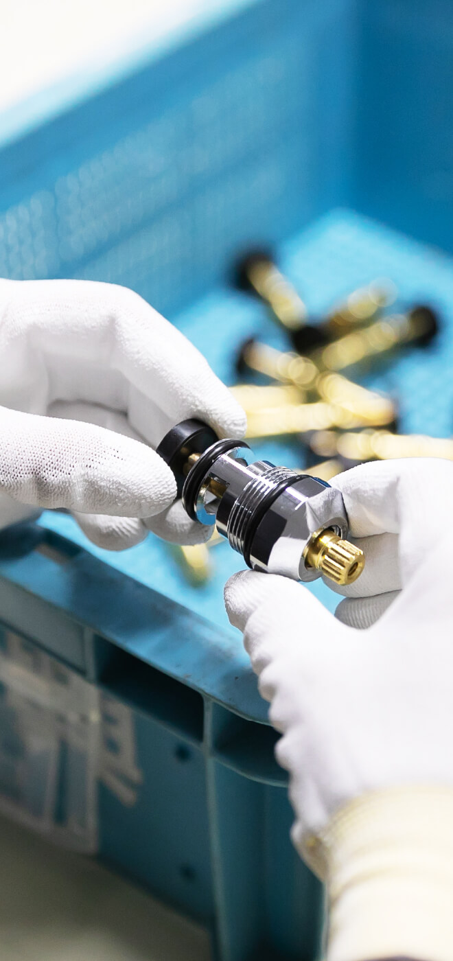 三興製作所について